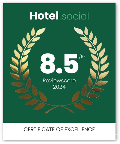 Booking.com guest review award